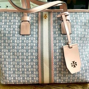 Like new Tory Burch purse